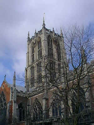 Holy Trinity church Hull.jpg (54056 bytes)